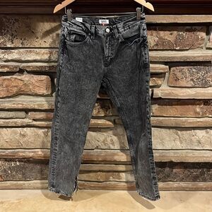 Tommy Hilfiger Jeans Black Stonewash Izzy High Rise Slim Cropped